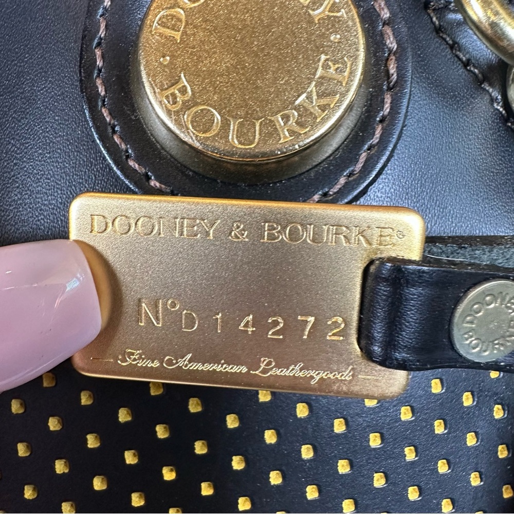 Dooney & Bourke EUC Vintage Perforated Cabriolet Dome Satchel - Picture 15 of 16
